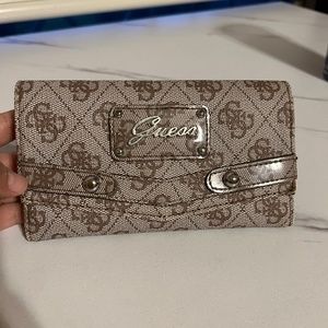 Guess wallet